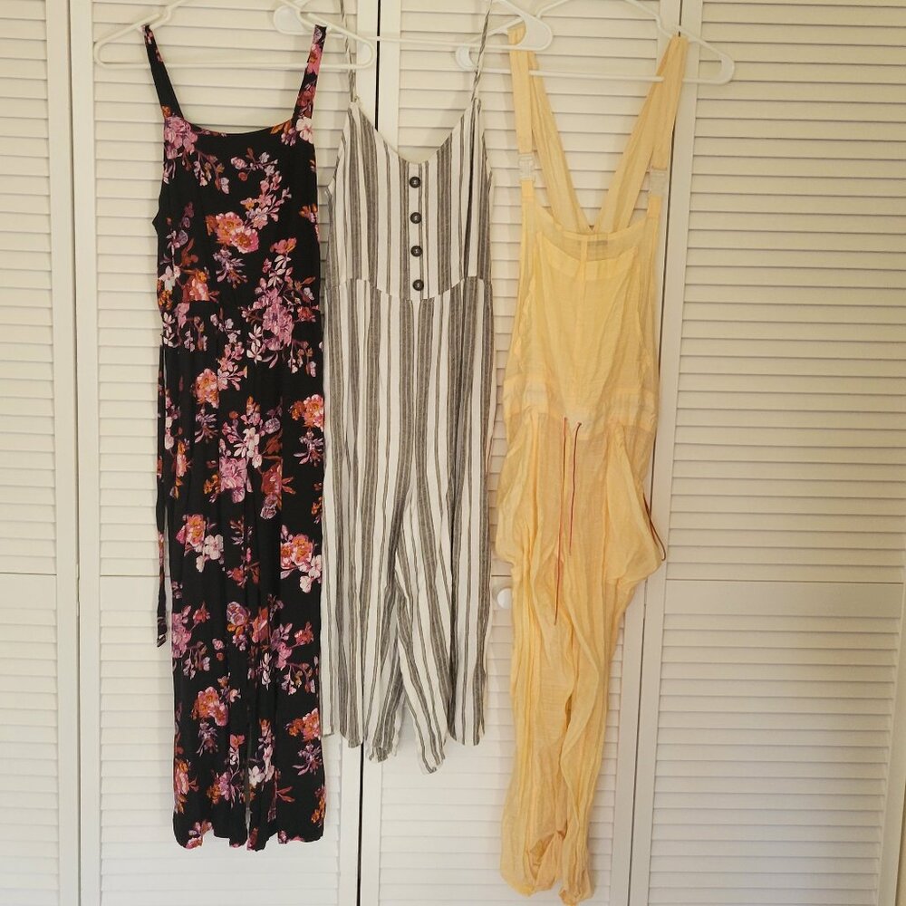 Lot Bundle of Three Cropped Jumpsuit Lightweight Overalls Size Small / Medium